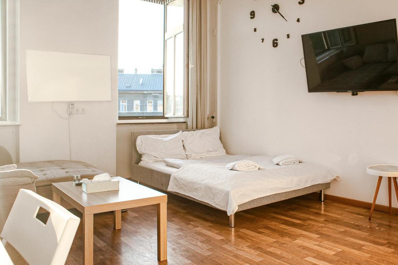 Joyful 2Br Shared Apt Near Millenium Tower & Danube River Відень Екстер'єр фото