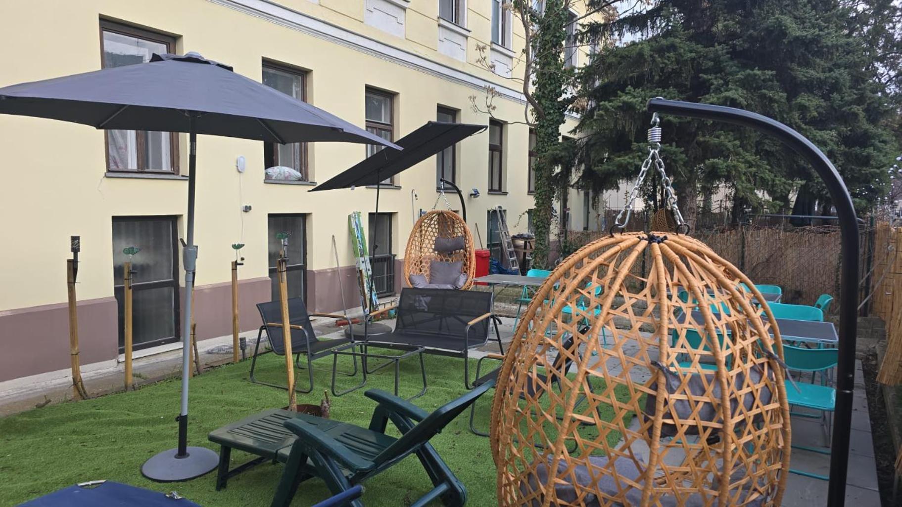 Joyful 2Br Shared Apt Near Millenium Tower & Danube River Відень Екстер'єр фото